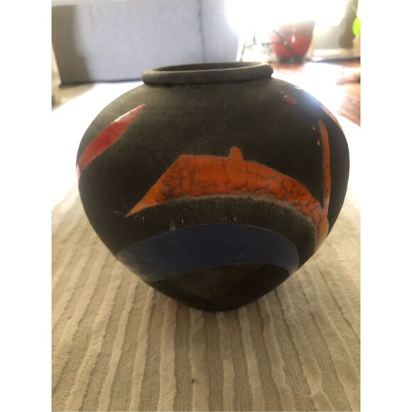 Signed Raku Studio Pottery Vase — “Monte Davey”, 9/94 (9" x 8") - Picture 11 of 14
